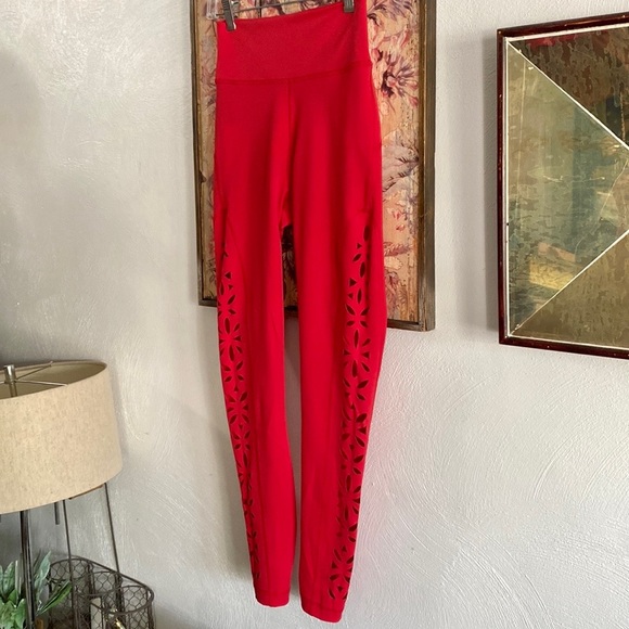 NWOT GIGI C CARBON38 BRAND STRETCH BODYCON RED LASER CUT OUT WORKOUT LEGGING M S - Picture 12 of 16